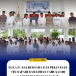 Kepala Seksi Intelijen Kejaksaan Negeri Banggai Laut menghadiri kegiatan pengajian rutin yang dilaksanakan di Masjid Pemda Banggai Kepulauan bersama Bupati Banggai Kepulauan dan jajaran
